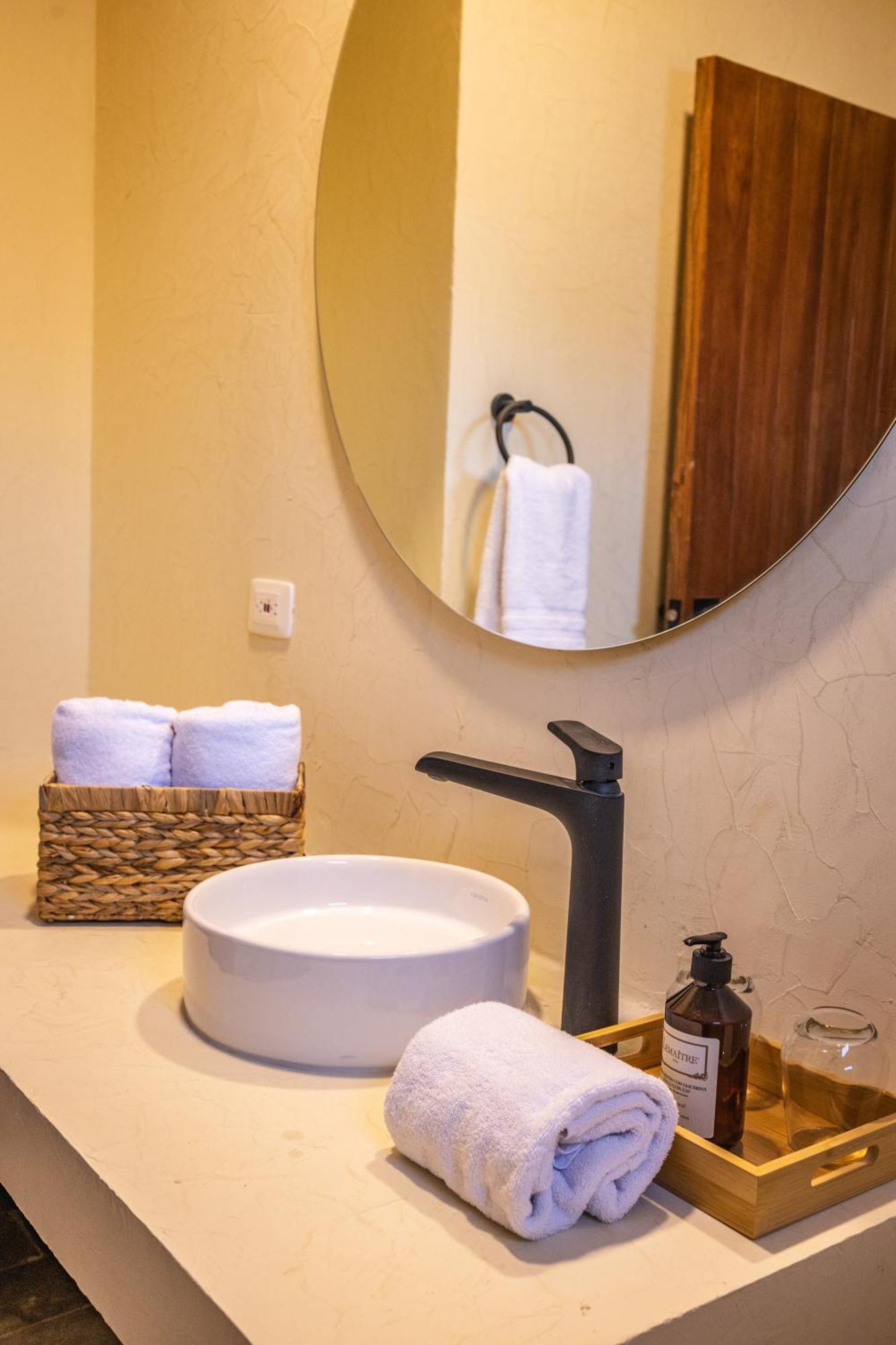 Casa Noa Colonial Rooms Cartagena ภายนอก รูปภาพ